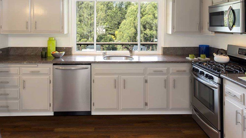Which Type of Vinyl Floor Plank is Best For Your Budget? Which Type of Vinyl Floor Plank is Best For Your Budget?